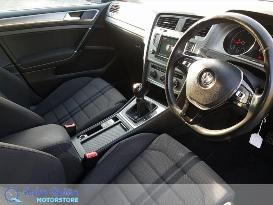 2016 Volkswagen Golf - image 10