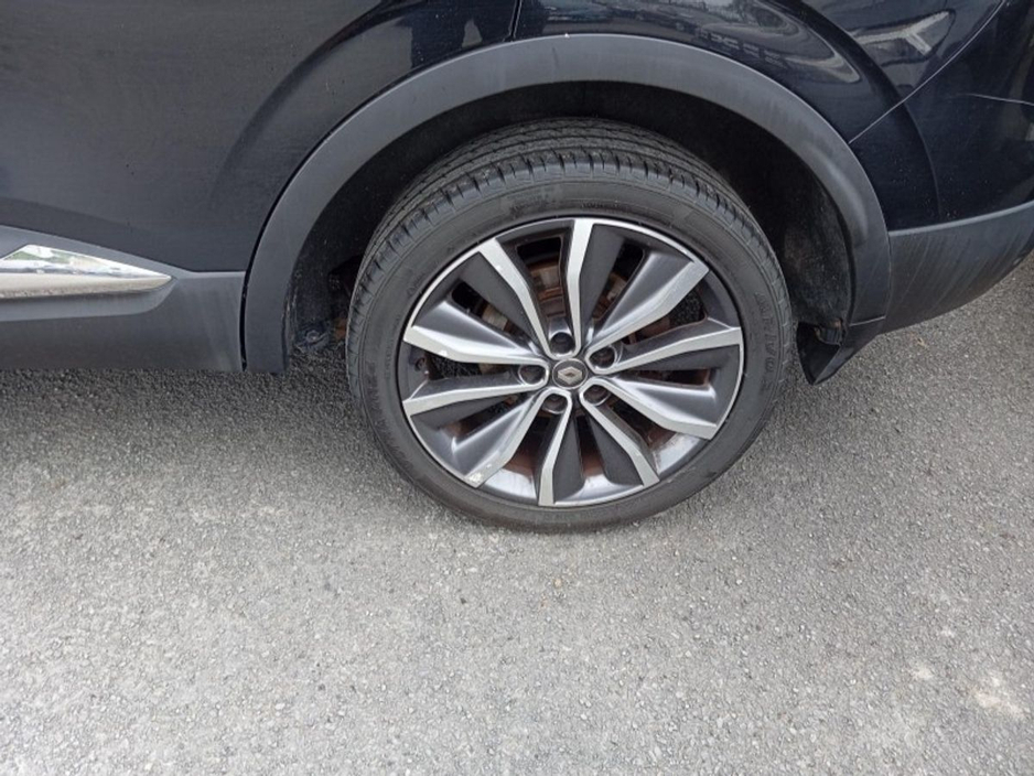 2019 Renault Kadjar - image 5