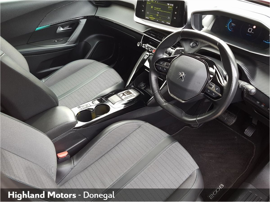 2022 Peugeot 2008 - image 6