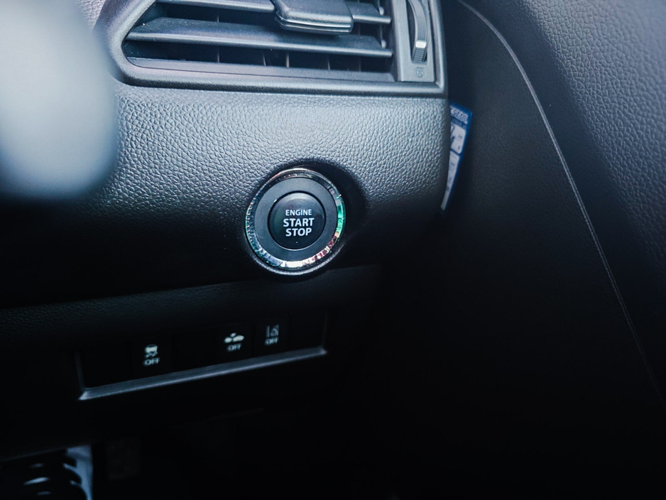 2019 Suzuki Swift - image 18