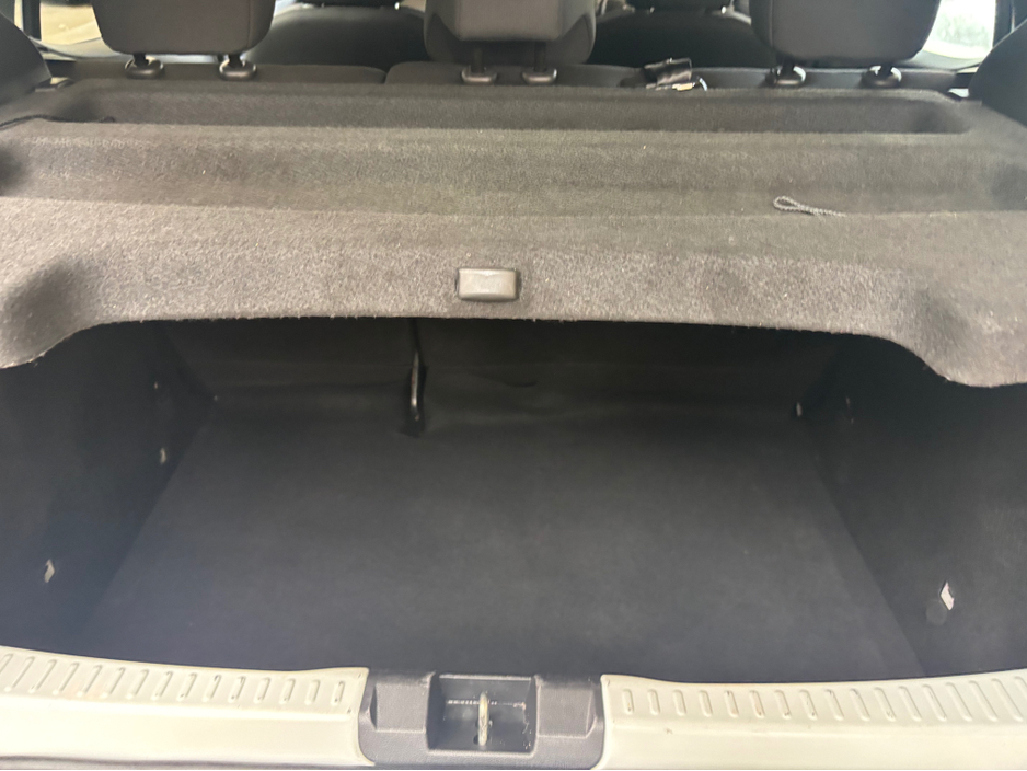 2021 Dacia Sandero - image 13