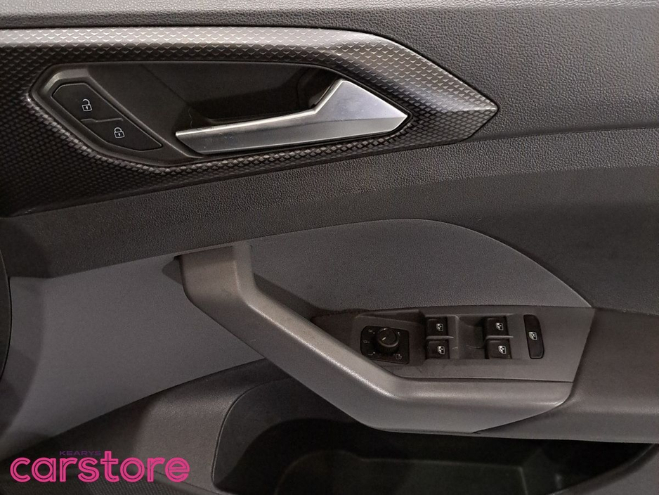 2021 Volkswagen T-Cross - image 16