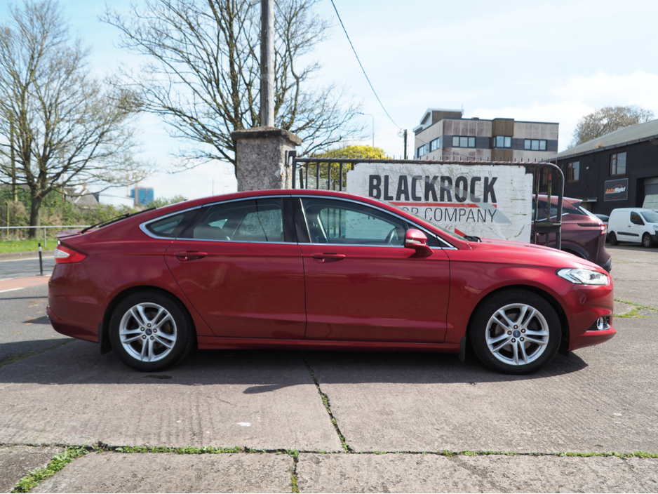 2016 Ford Mondeo - image 4