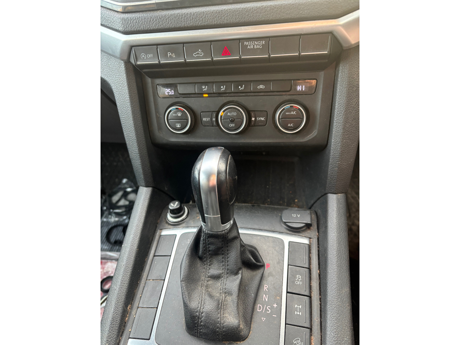 2019 Volkswagen Amarok - image 16