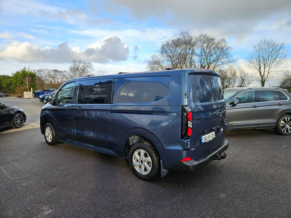 2024 Ford Transit Custom - image 7