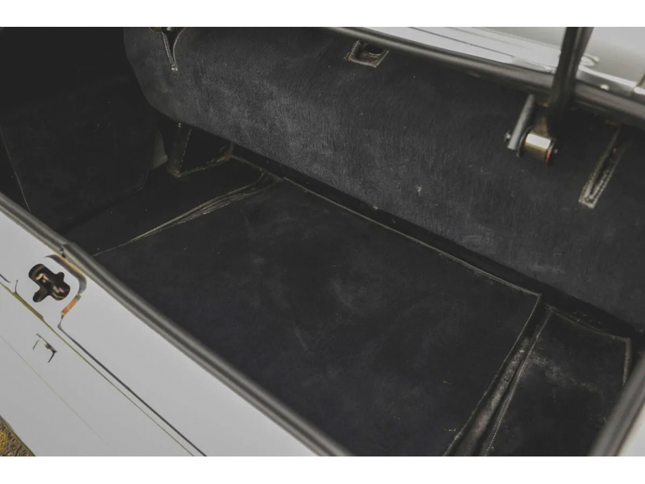 1977 Aston Martin V8 - image 24