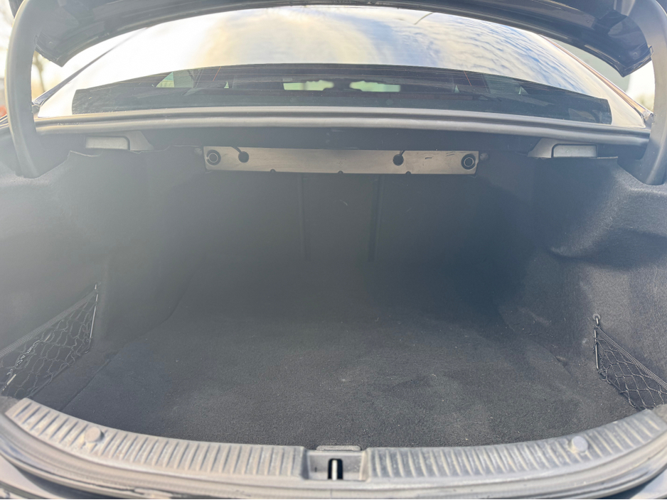 2016 Mercedes-Benz C Class - image 11