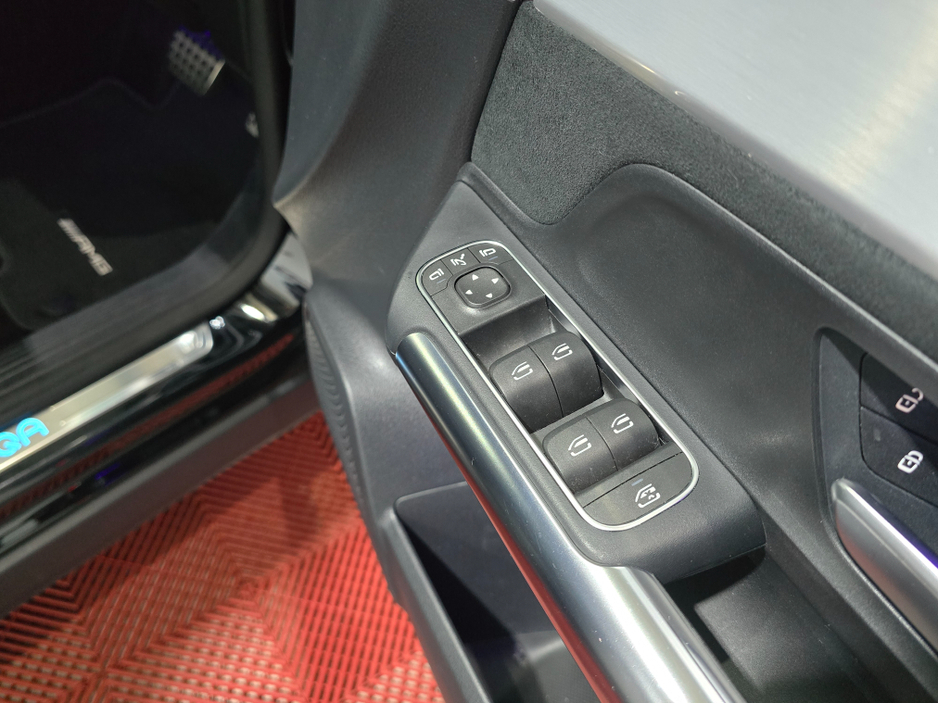 2022 Mercedes-Benz EQA - image 43