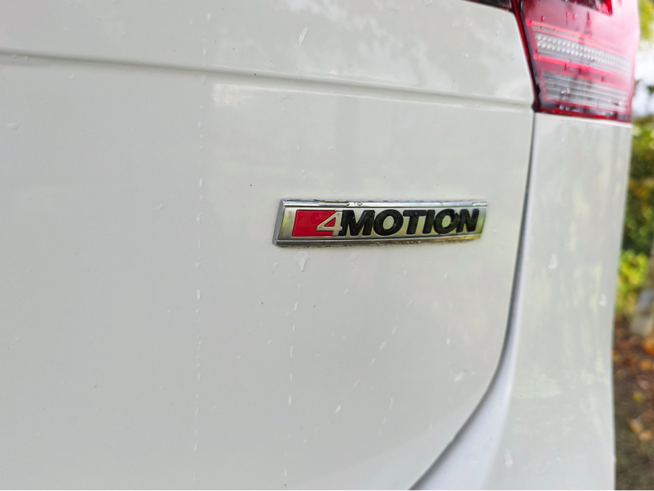 2018 Volkswagen Tiguan R-Line 2.0 TDI 150HP 4MOTION €18,950