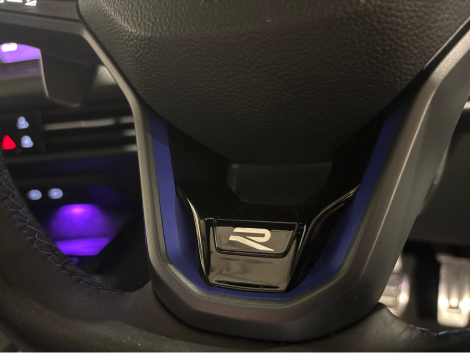 2021 Volkswagen Golf - image 27