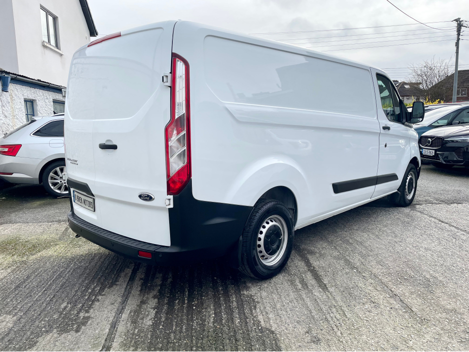 2023 Ford Transit Custom - image 18