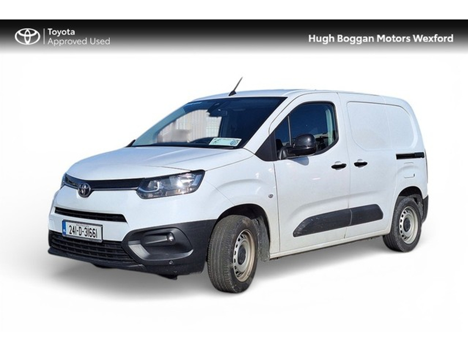 2024 Toyota Proace City - image 10