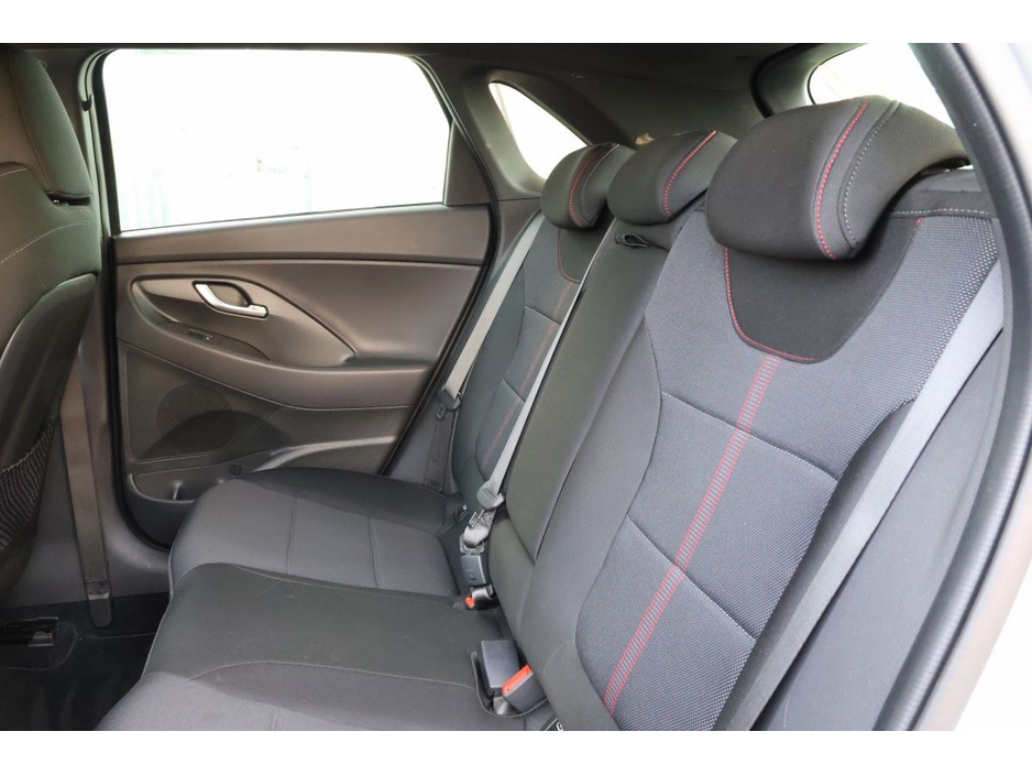 2024 Hyundai i30 - image 17