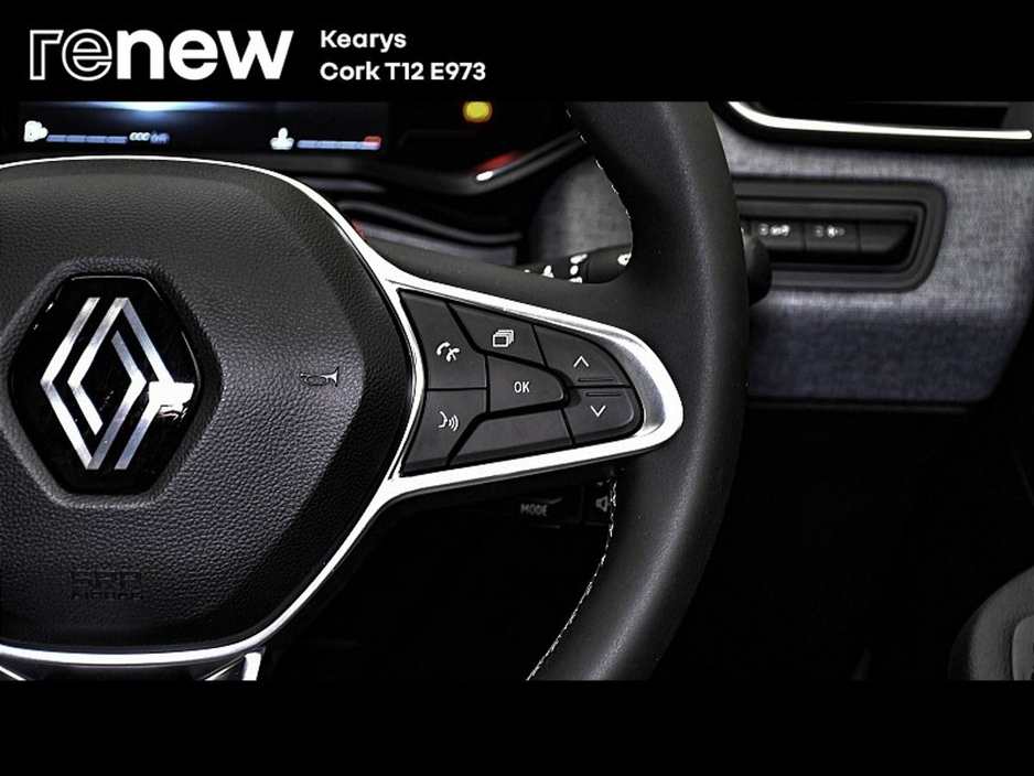 2025 Renault Clio - image 18