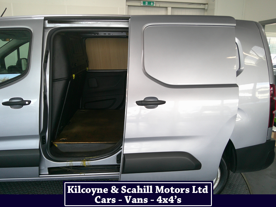 2023 Peugeot Partner - image 15