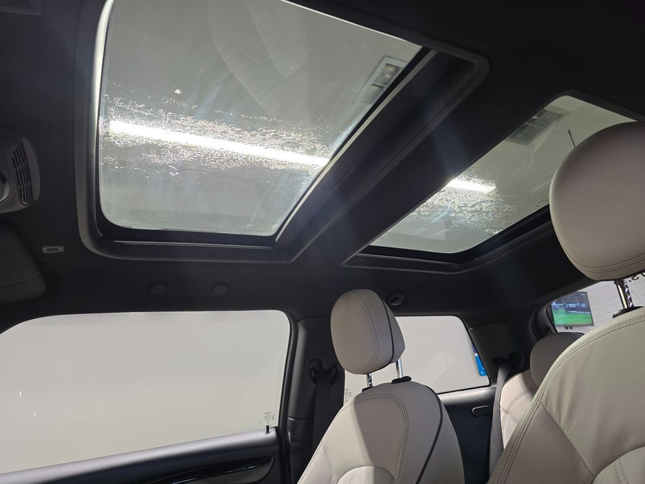 2024 MINI Cooper S - image 24