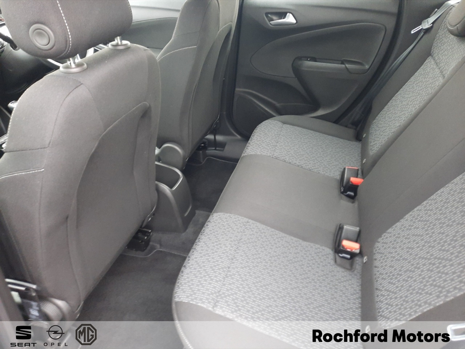 2024 Opel Crossland X - image 9