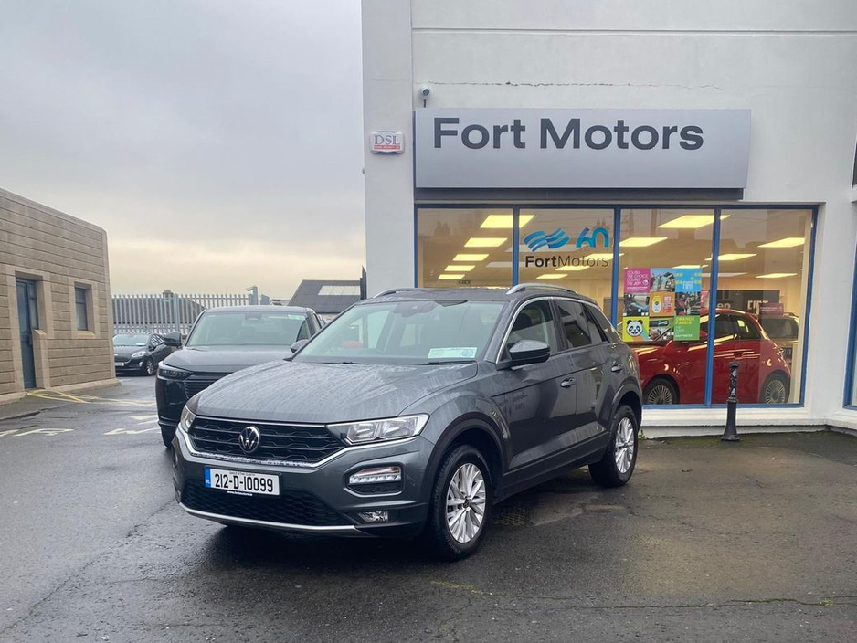 2021 Volkswagen T-Roc Design 1.0 TSI M6F 110HP 5DR €22,995