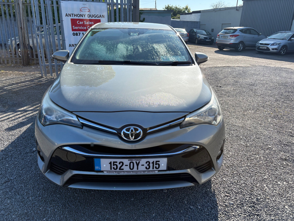 2015 Toyota Avensis 2.0 D-4D Luna Saloon €10,995