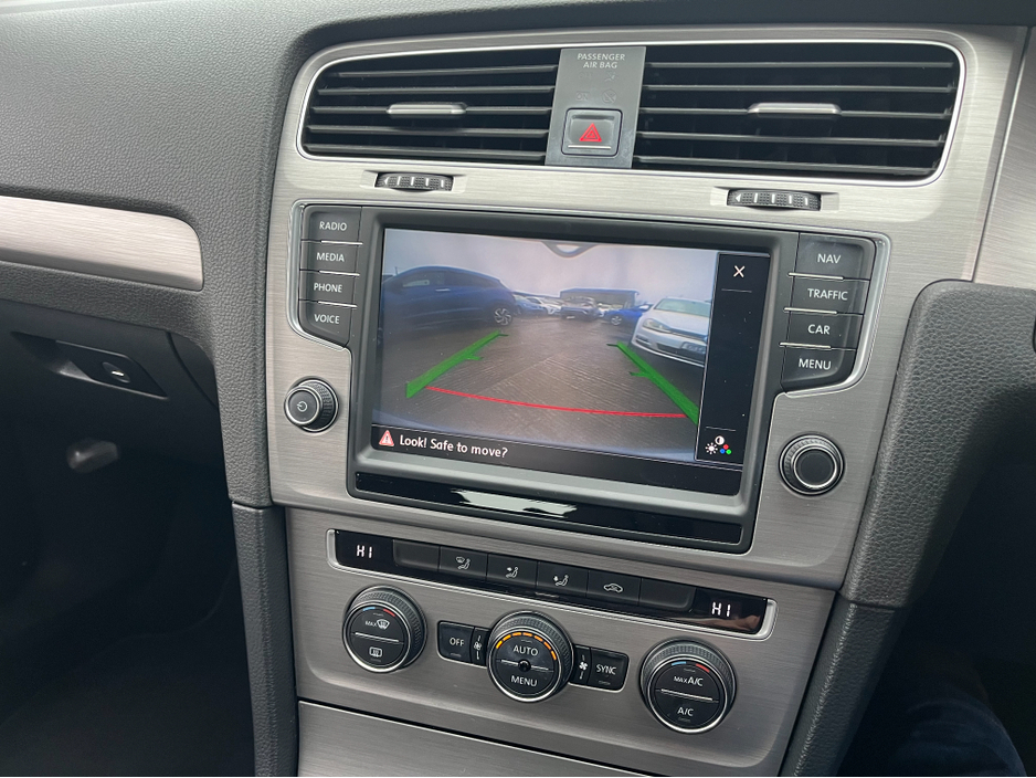 2016 Volkswagen Golf DBA-AUCJZ €13,950