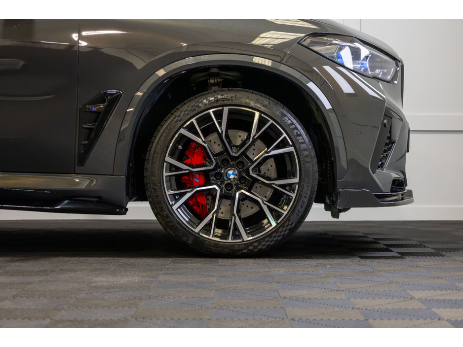 2023 BMW X5 - image 7