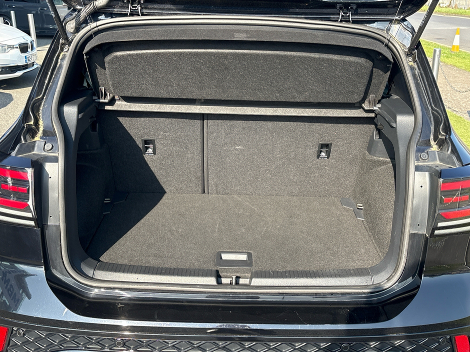 2025 Volkswagen T-Cross - image 9