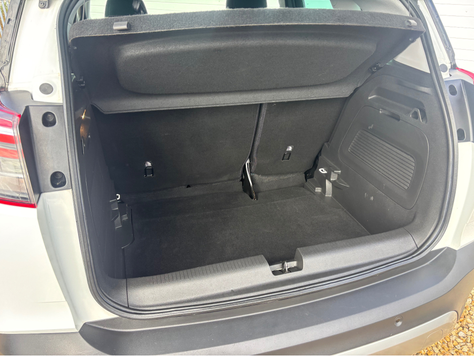 2020 Opel Crossland X - image 6