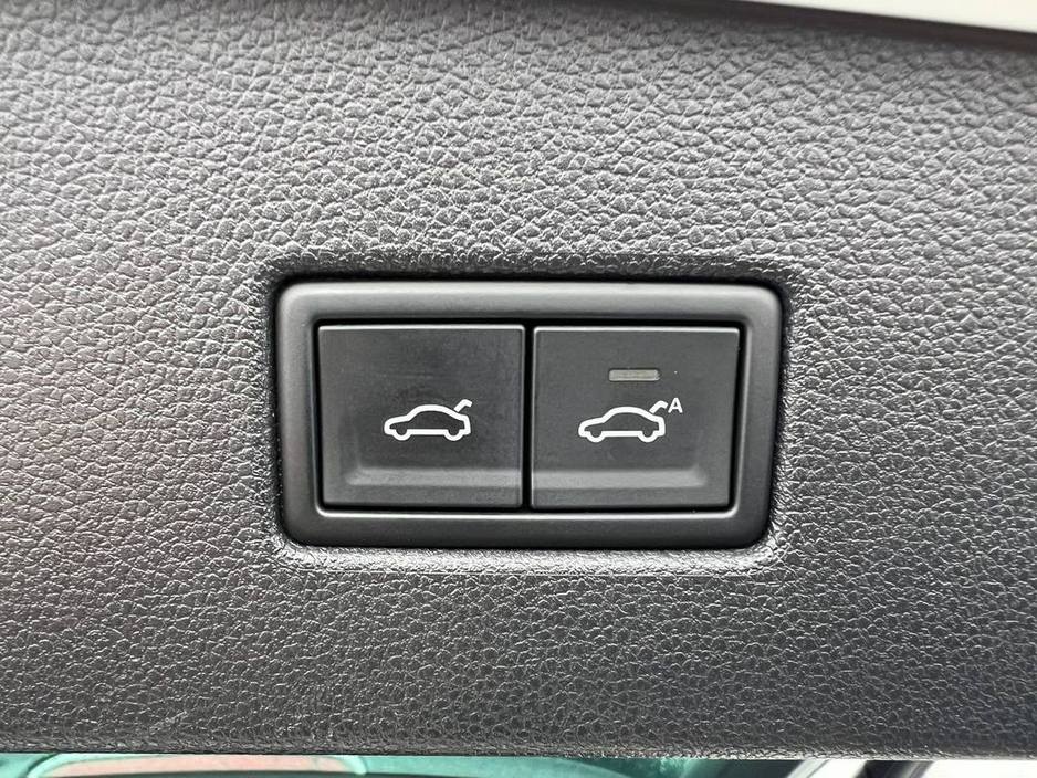 2019 Volkswagen Tiguan - image 14