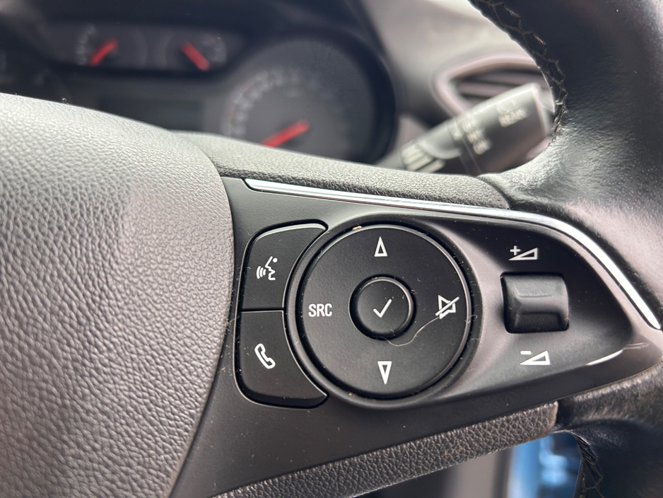 2018 Opel Crossland X - image 13