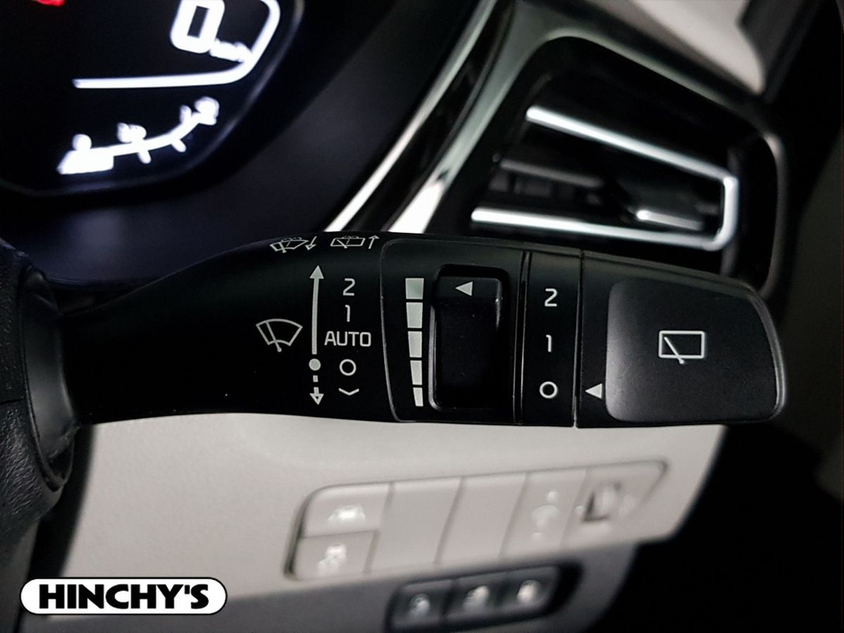 2021 Kia Niro - image 22