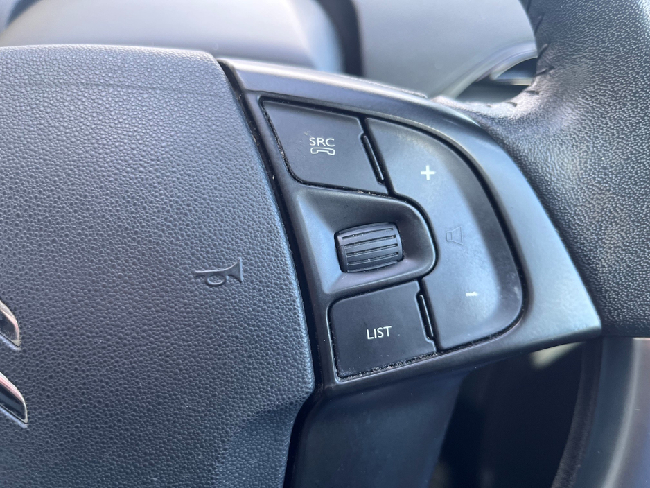 2014 Citroen C4 Picasso - image 14