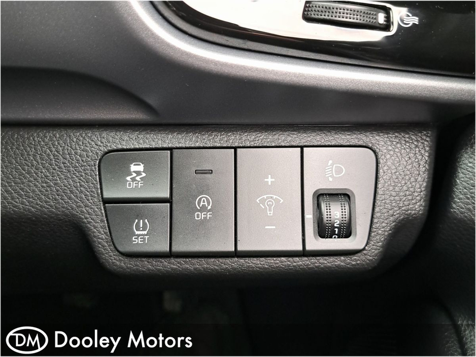 2024 Kia Stonic - image 25