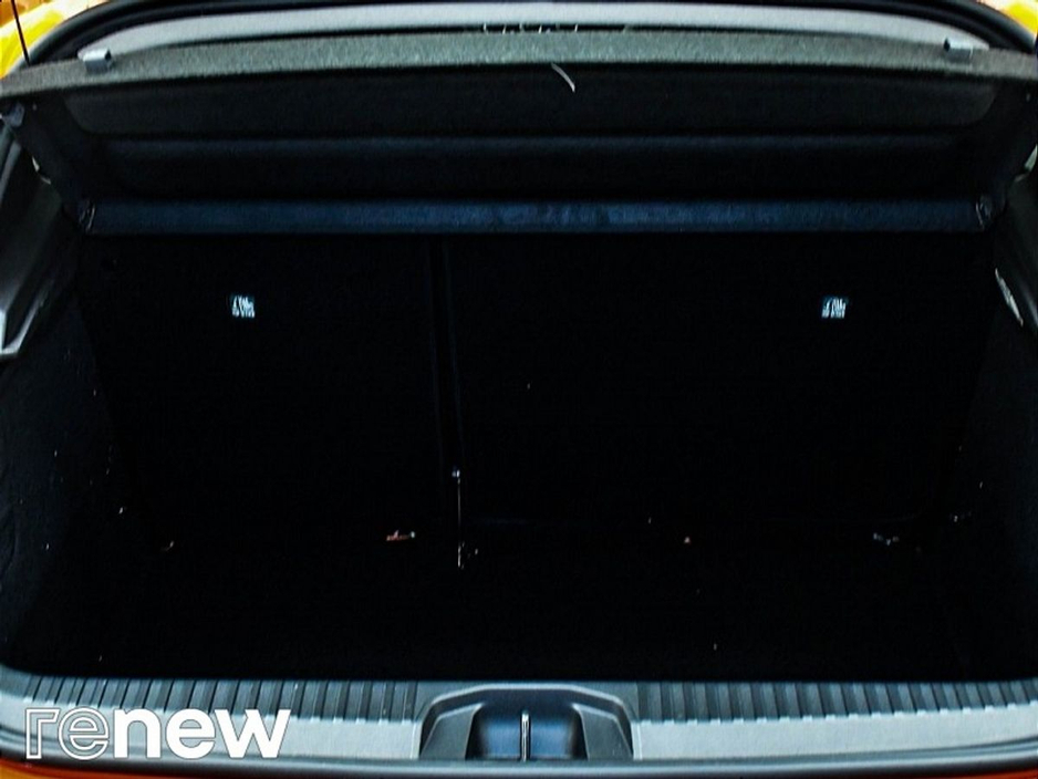 2025 Renault Clio - image 12