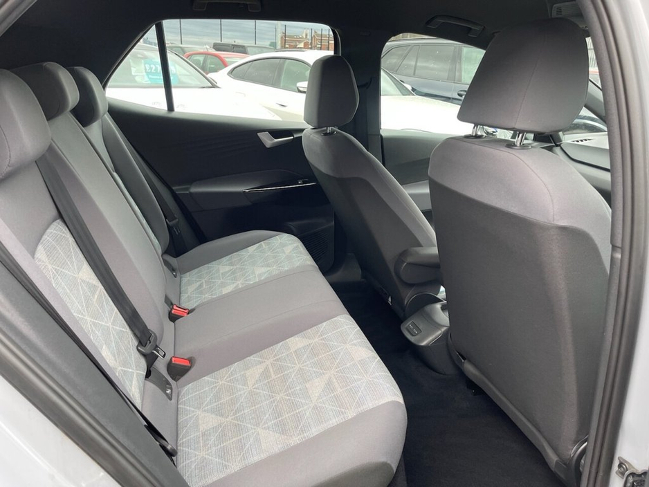 2022 Volkswagen ID.3 Pro 58kWh Life Hatchback 5dr Electric Auto (145 ps)