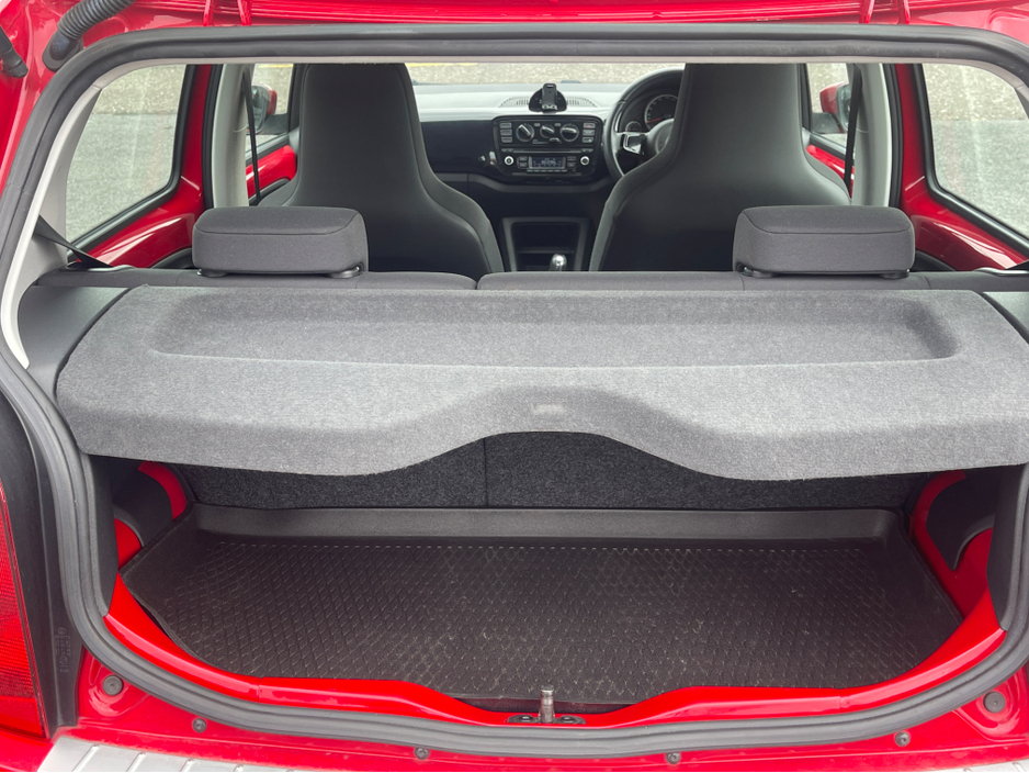 2015 Volkswagen up! - image 13