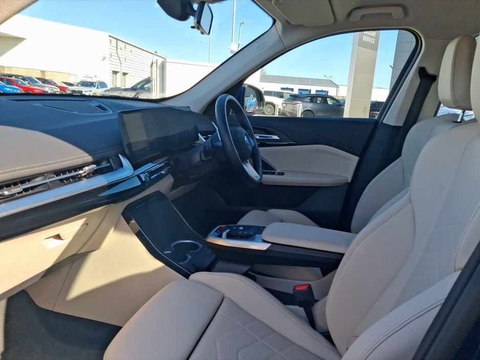 2025 BMW iX1 - image 7