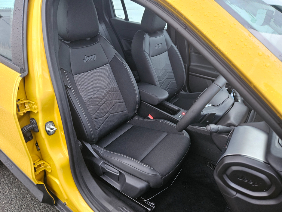 2026 Jeep Avenger E-Hybrid Altitude 1.2 €35,945