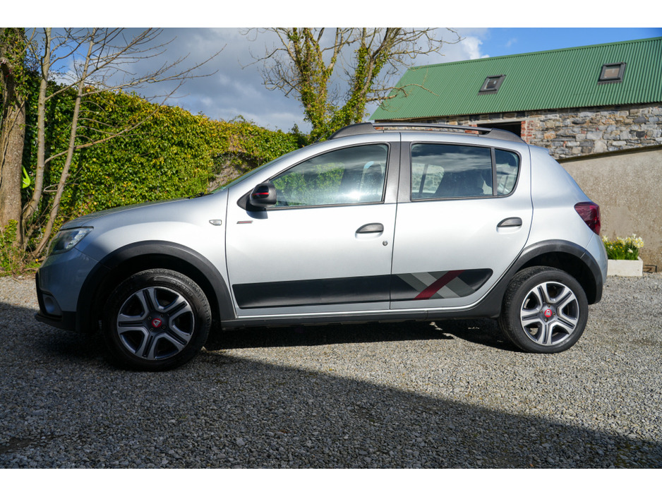 2019 Dacia Sandero - image 10