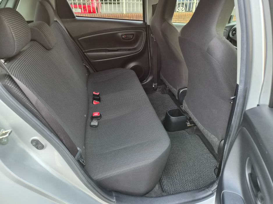 2019 Toyota Vitz - image 12
