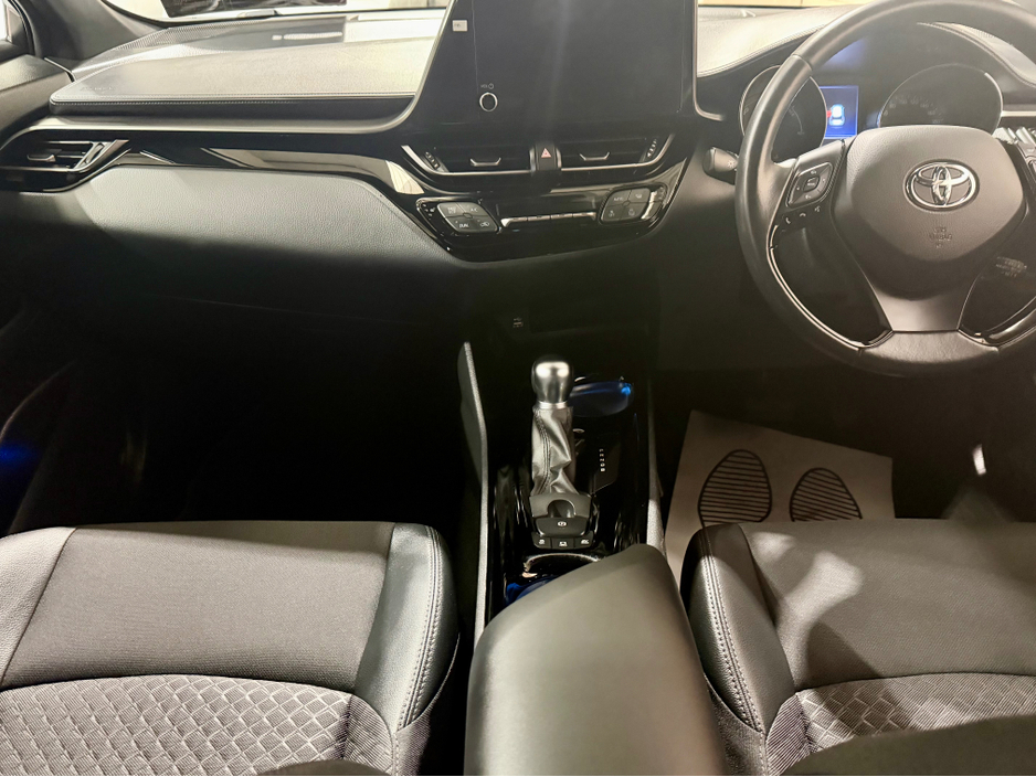 2023 Toyota C-HR HYBRID SPORT 4DR AUTO €29,500