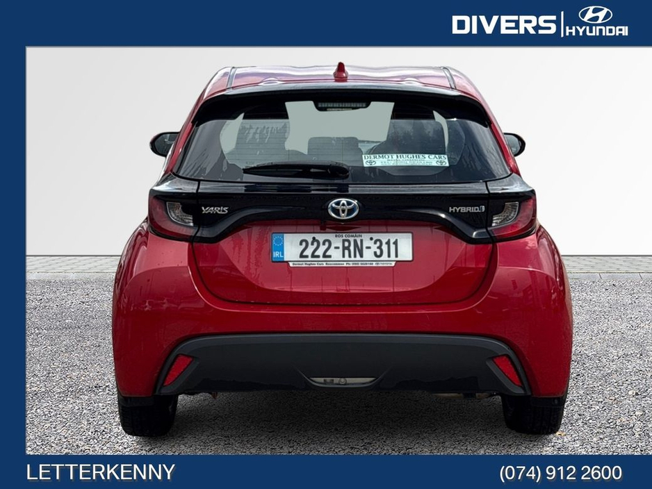 2022 Toyota Yaris - image 6