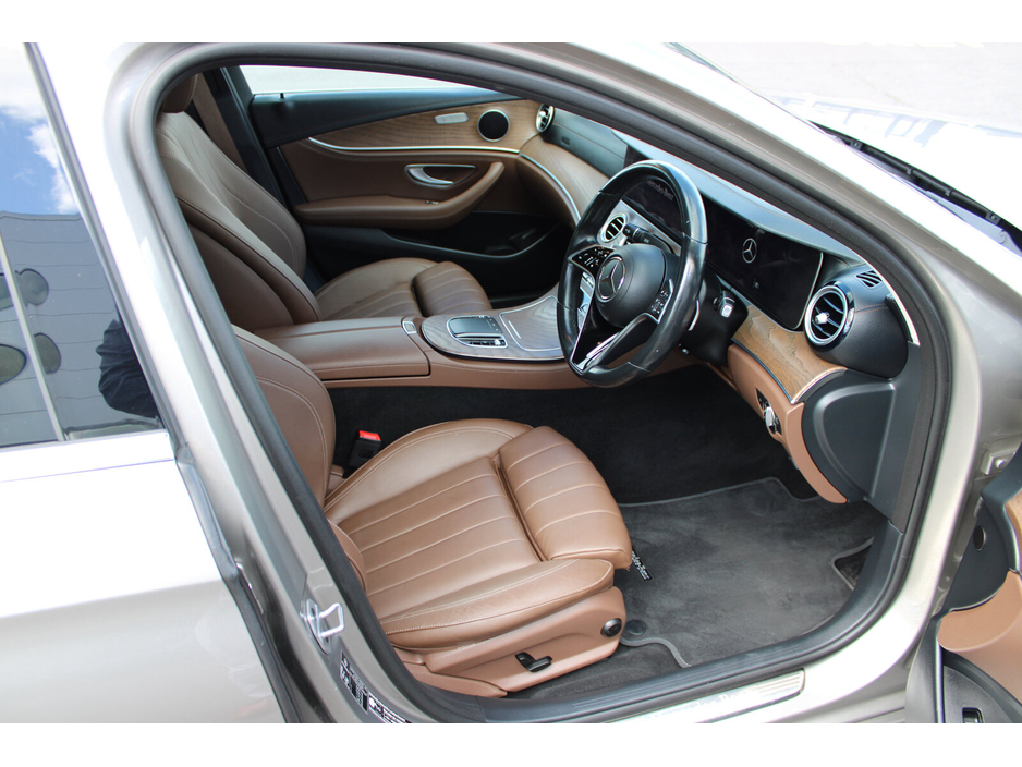 2022 Mercedes-Benz E Class - image 11