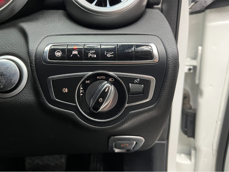 2016 Mercedes-Benz C Class €17950! 2016 MERCEDES-BENZ C350E STATIONWAGON AVANTGARDE 2.0 AUTOMATIC / CRUISE CONTROL / REVERSE CAMERA / ELECTRIC MEMORY & HEATED SEATS €17,950