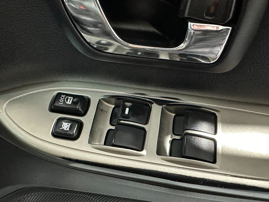 2017 Mitsubishi Pajero 3.2 DiD LWB 2 Seater N1 Commercial €27,500