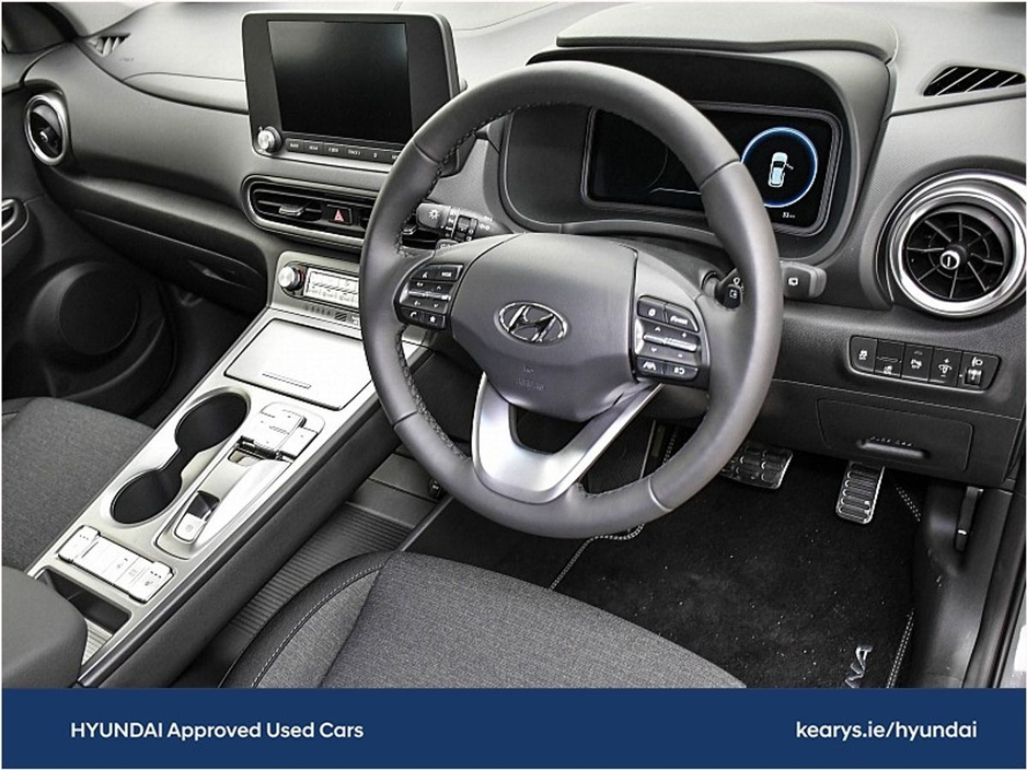 2023 Hyundai Kona - image 6