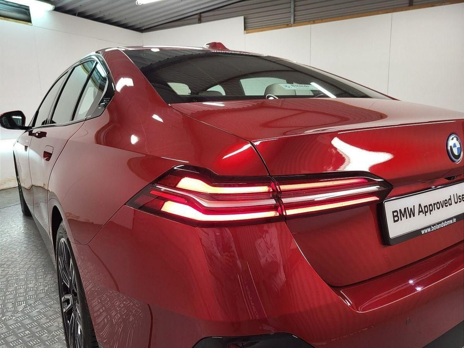 2024 BMW 5 Series 530e M Sport Saloon €58,975