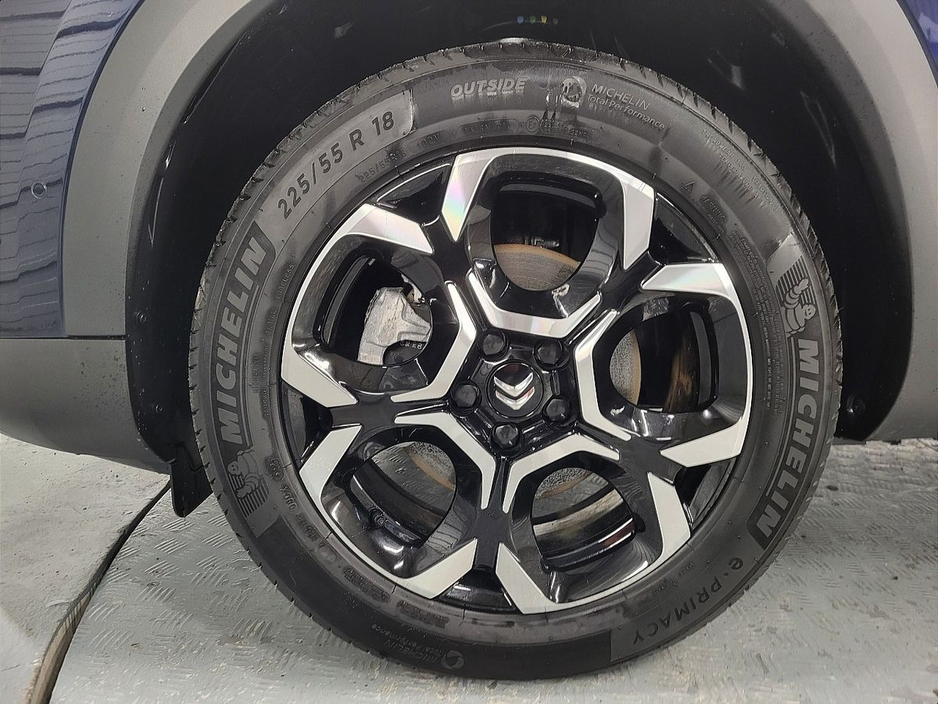 2025 Citroen C5 Aircross - image 9