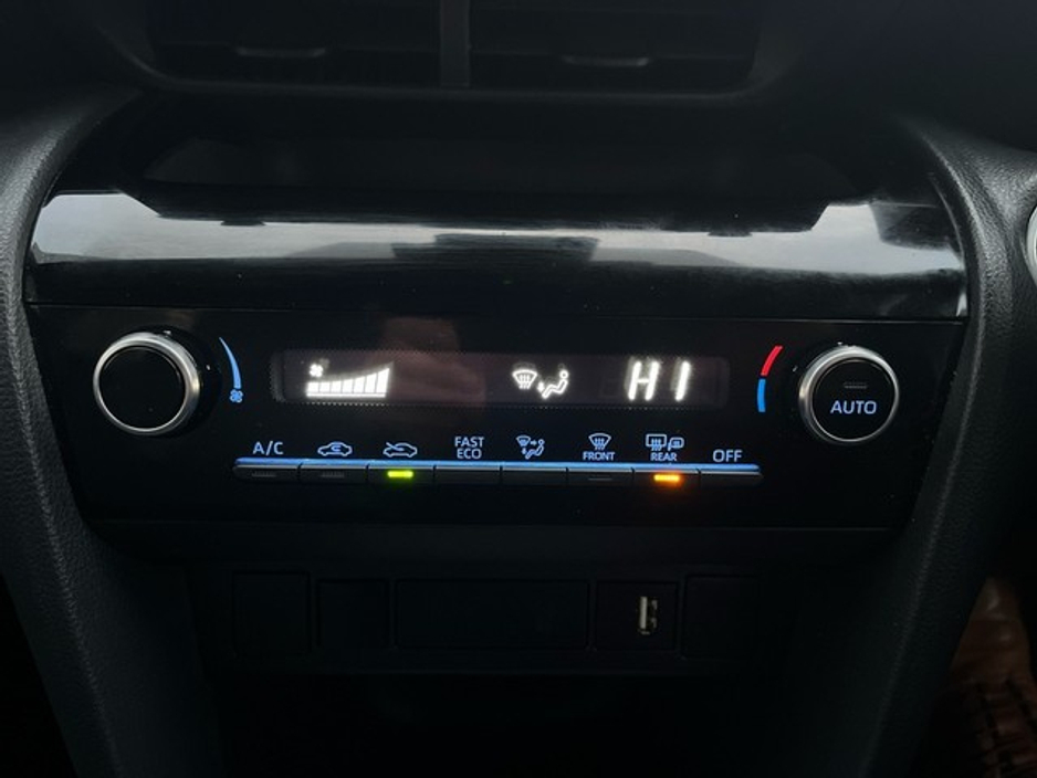 2024 Toyota Yaris Cross YARIS CROSS LUNA SPORT