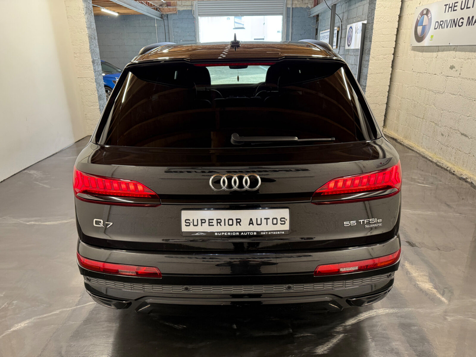 2021 Audi Q7 - image 6