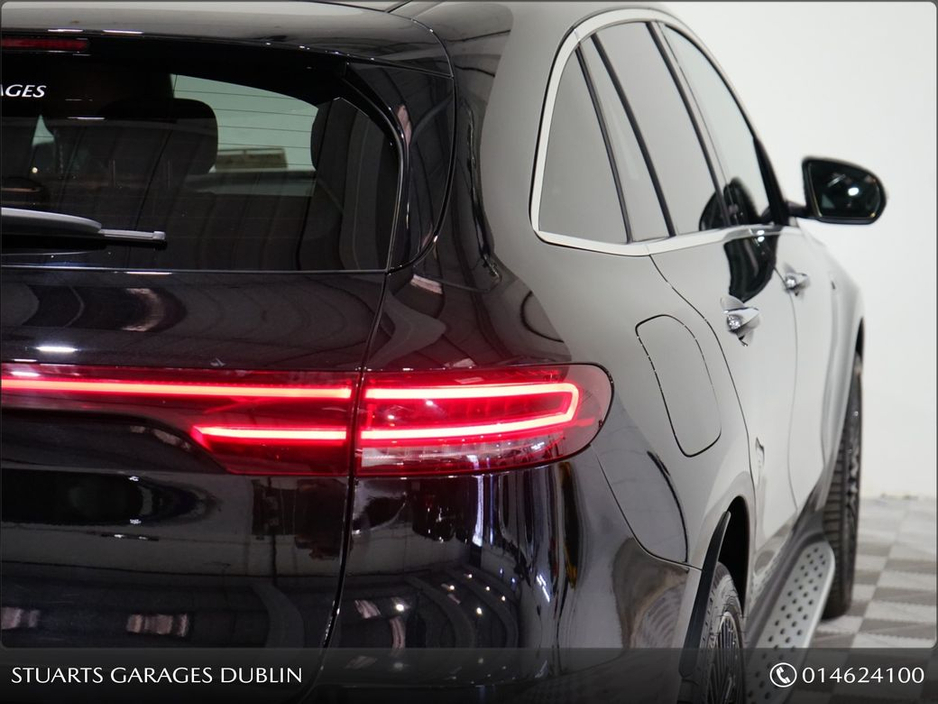 2023 Mercedes-Benz EQC *PREMIUM PLUS* 400 AMG LINE: OBSIDIAN BLACK METALLIC, ARTICO LEATHER, SUNROOF, 360 CAMERA, HEADS UP DISPLAY, 21” DIAMOND CUT TURBINE ALLOYS, KEYLESS €45,945
